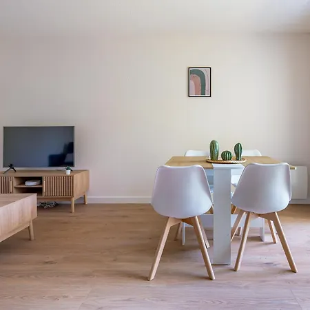 L'eden Bleu Parking Netflix Cafe Apartment Moissac