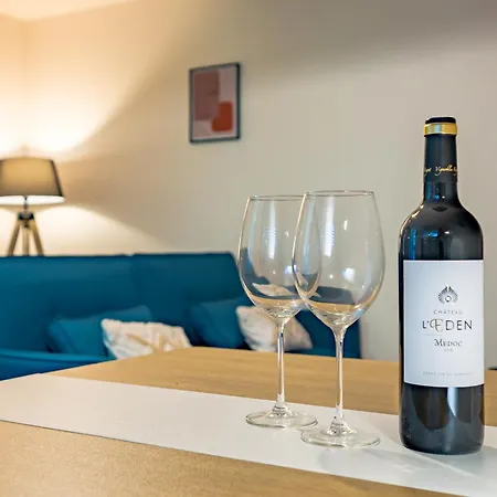 L'eden Bleu Parking Netflix Cafe Apartment Moissac